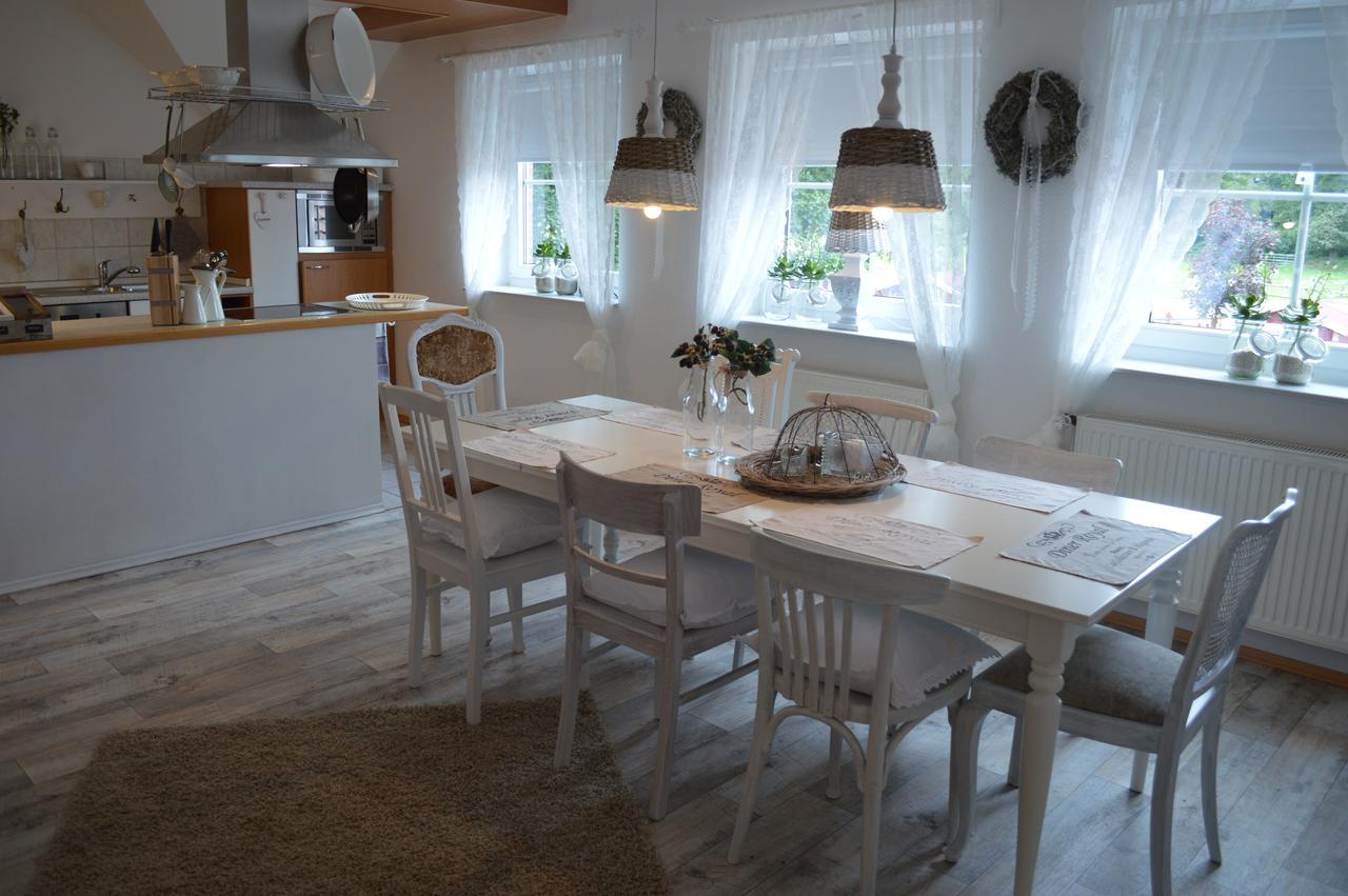 Land&Stil Lejlighedshotel Dorfhagen Værelse billede