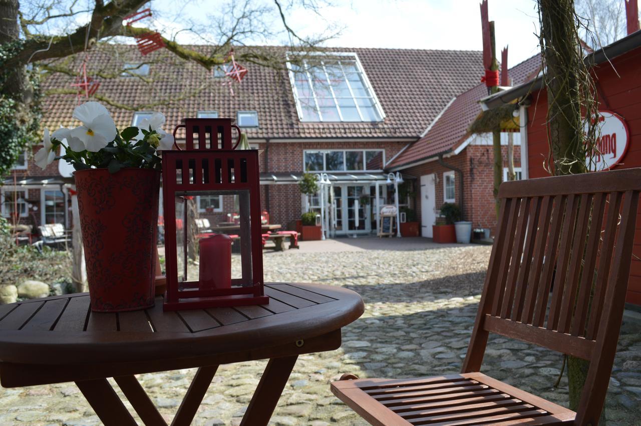 Land&Stil Lejlighedshotel Dorfhagen Eksteriør billede